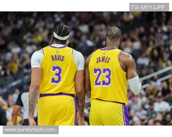 湖人击败勇士，取得五连胜，詹姆斯砍下三双表现引爆全场