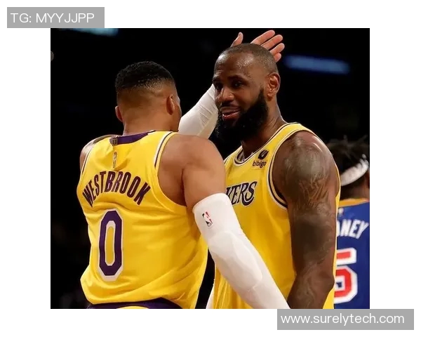 湖人大将重伤！球队战力恐将受到严重影响