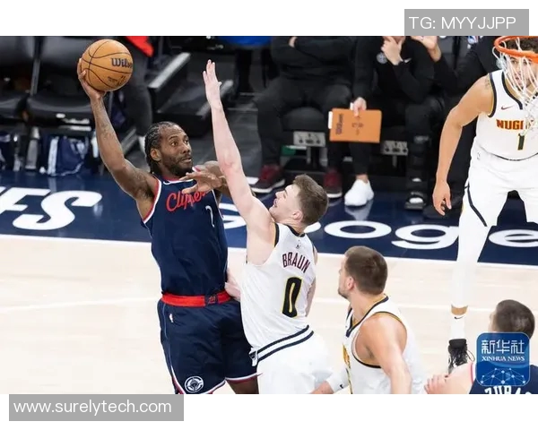 快船队健康状态下表现不佳，季后赛前景蒙上阴影