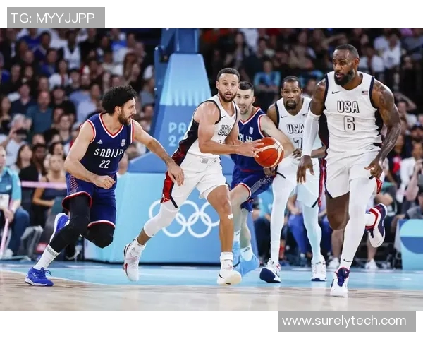 美国男篮大比分击败加拿大男篮，取得国际热身赛五连胜