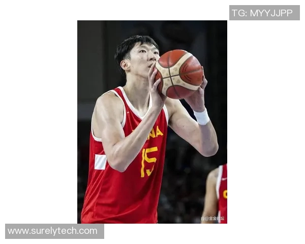 周琦在NBA复赛中表现抢眼，火箭主帅盛赞其技术水平达顶尖水平